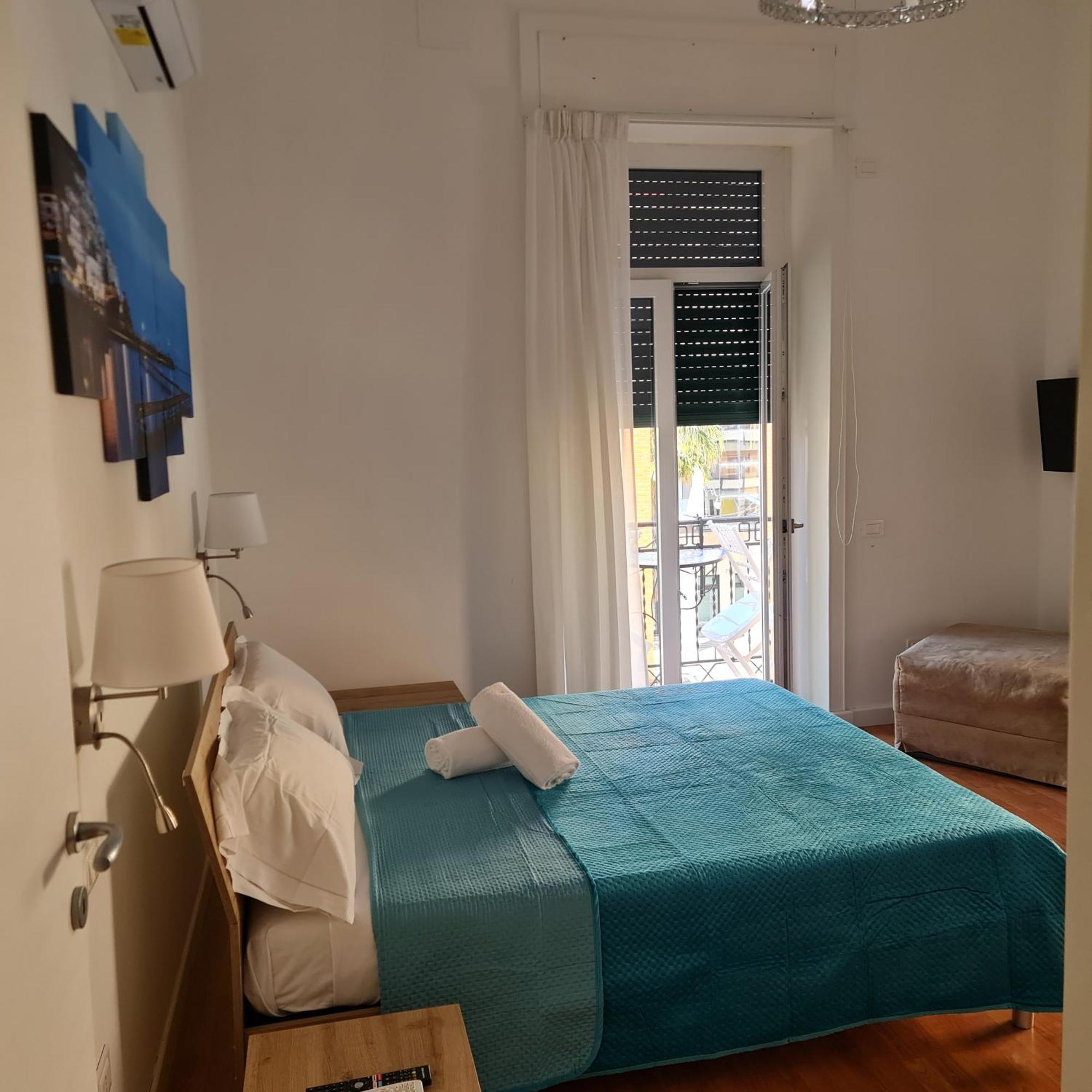 ساليرنو Mare Fuori B&B الغرفة الصورة